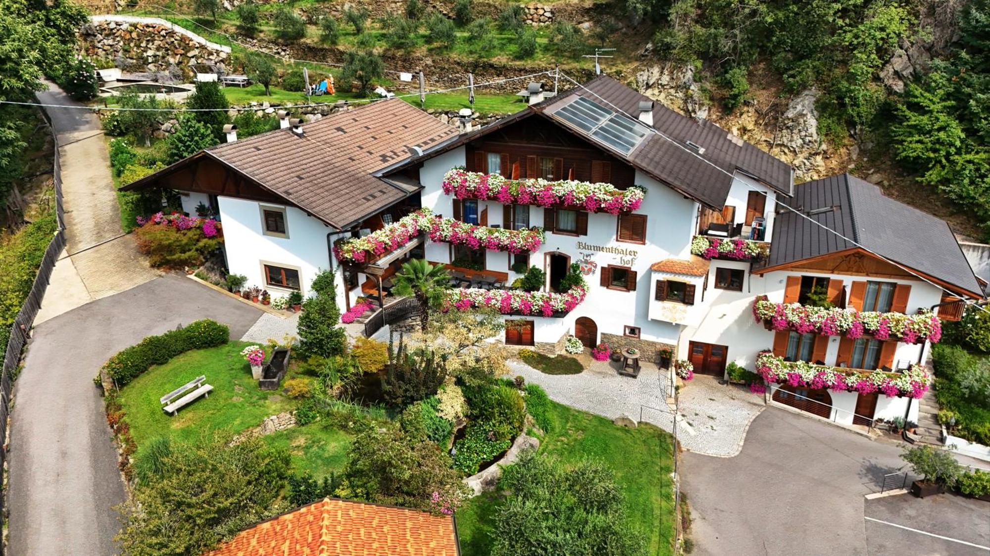 Residence Blumenthalerhof Algund Exterior foto